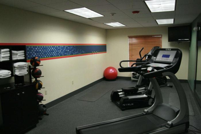 hampton inn brentwood