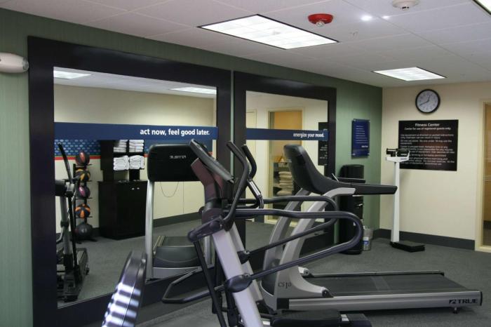hampton inn brentwood