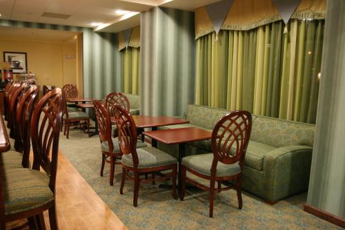 hampton inn brentwood