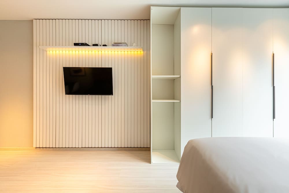 sol flats av cauaxi by anora spaces