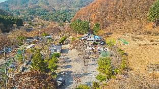 gapyeong dolgungpensyeonandkaempingjang