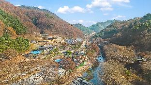 gapyeong dolgungpensyeonandkaempingjang