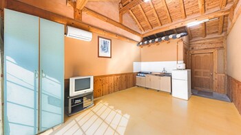 gapyeong dolgungpensyeonandkaempingjang