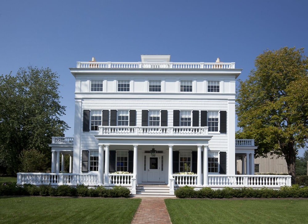 topping rose house