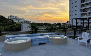 hotel oasis tropical