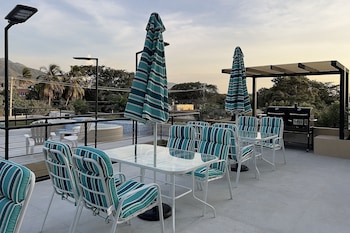 hotel oasis tropical