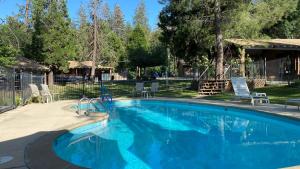 Fawndale Lodge,Shasta>>Redding,2.5 star