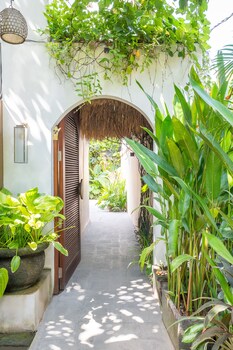 larose villas and boutique camp