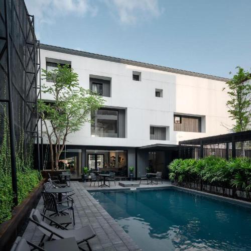 lilit bang lumphu hotel