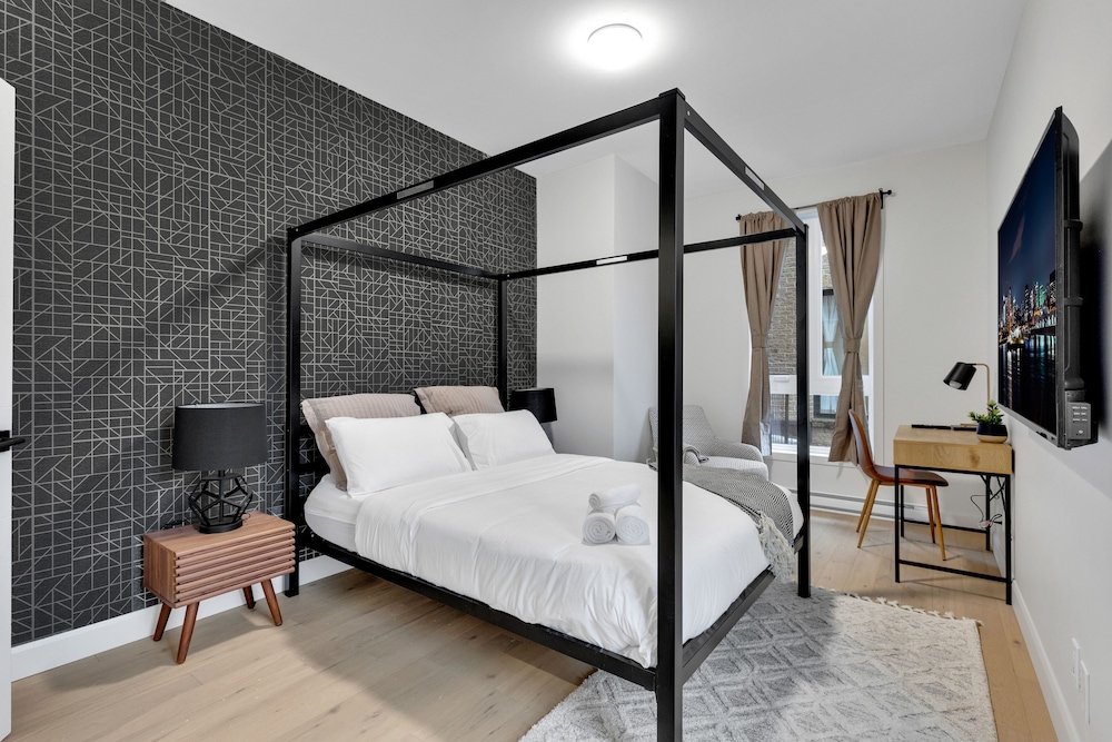 deluxe suites downtown montreal