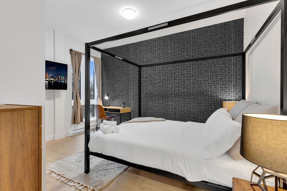 deluxe suites downtown montreal