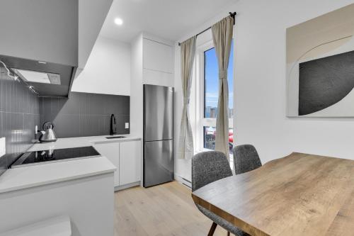 deluxe suites downtown montreal