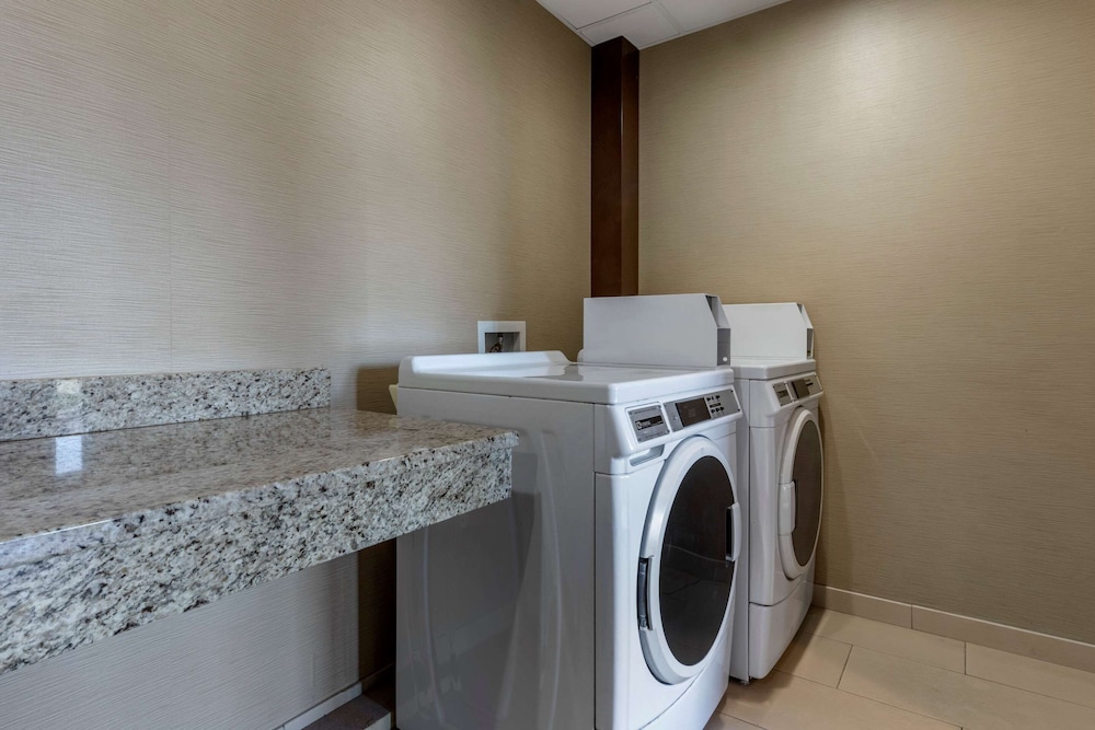 comfort suites bridgeport clarksburg