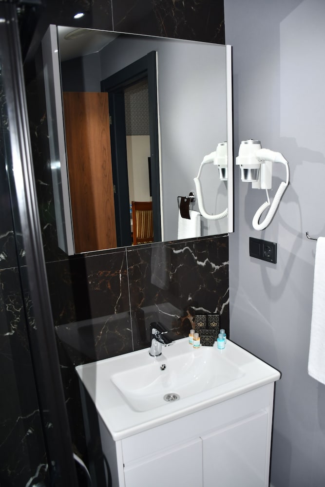 hmz luxury hotel