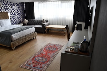 hmz luxury hotel