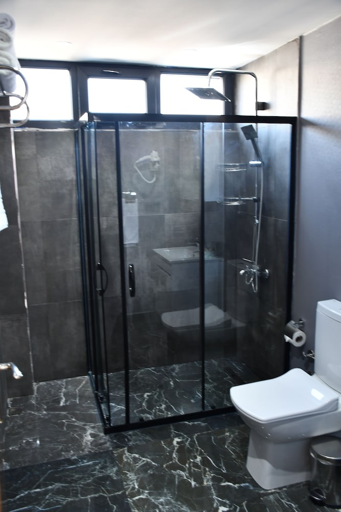 hmz luxury hotel
