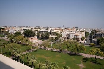 sarwat park hotel jeddah