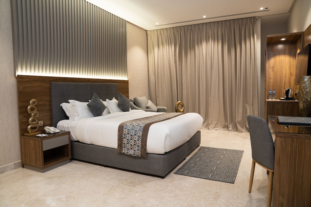 sarwat park hotel jeddah