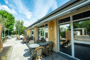 logis hotel le relais du parisis