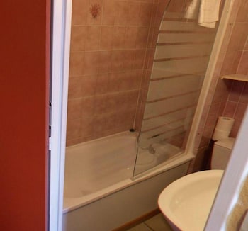 logis hotel le relais du parisis