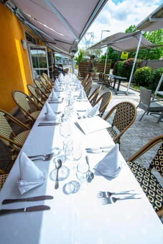 logis hotel le relais du parisis