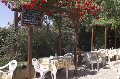 logis hotel le relais du parisis