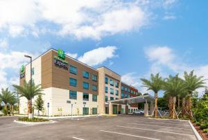 holiday inn express starke an ihg hotel