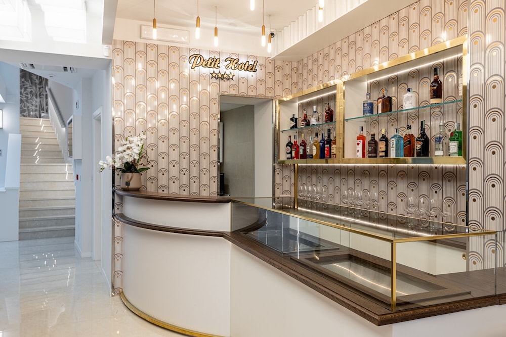 petit hotel