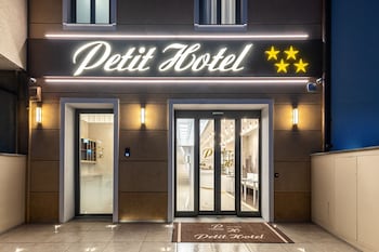 petit hotel