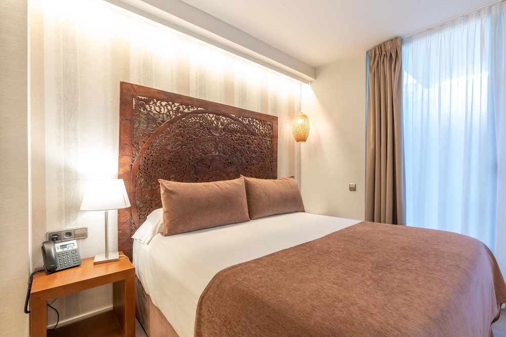 serennia fira gran via exclusive rooms