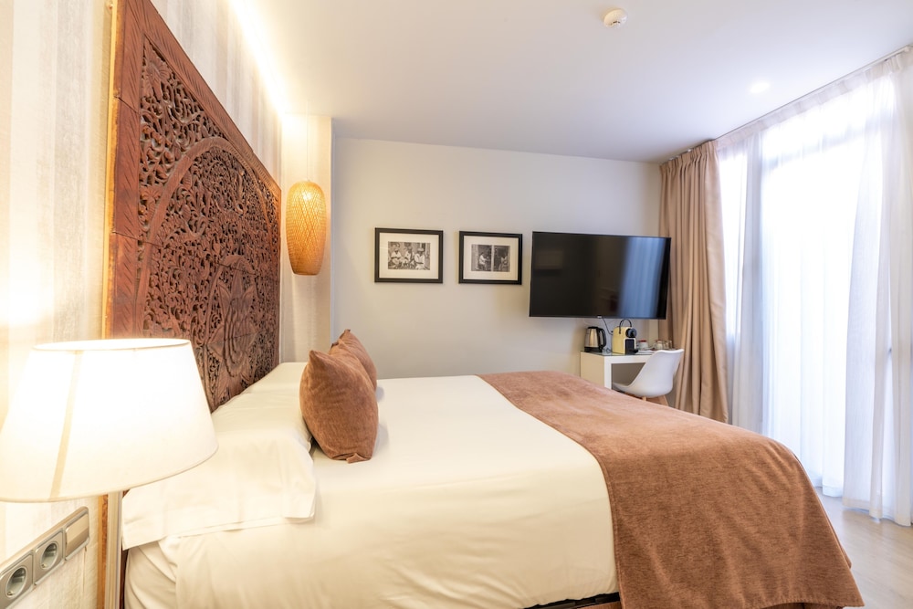 serennia fira gran via exclusive rooms