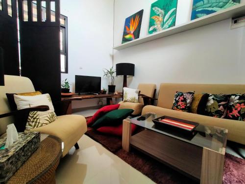 the valley guesthouse