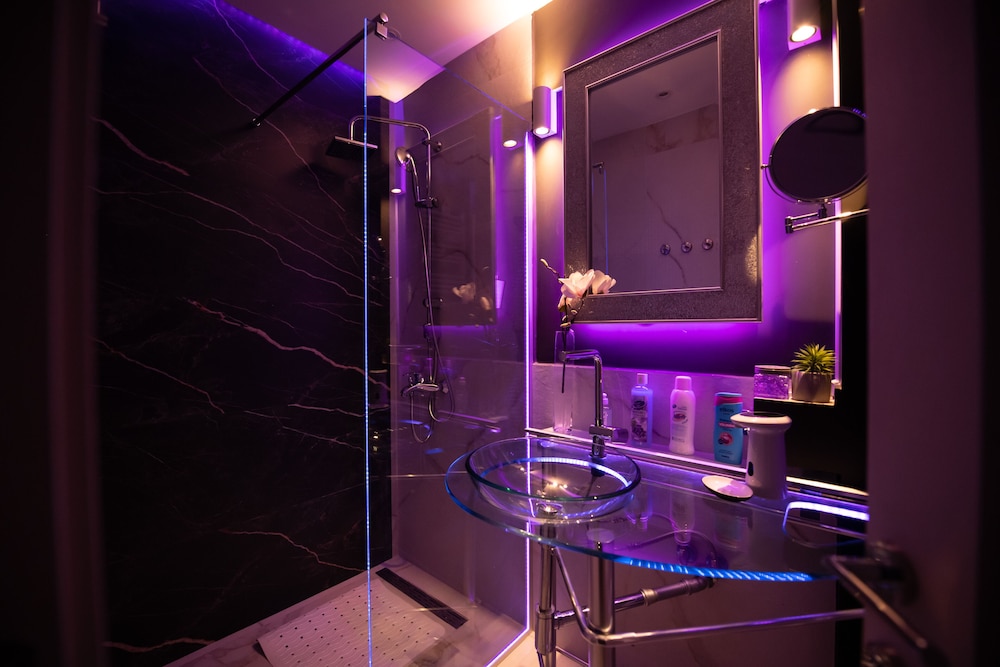 aurora lux spa
