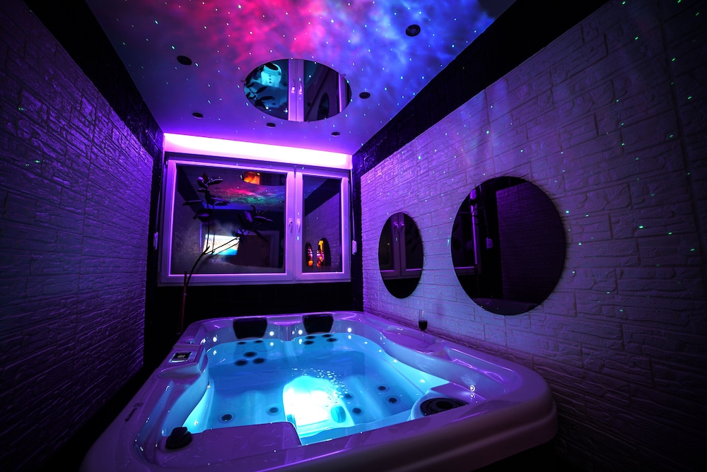 aurora lux spa