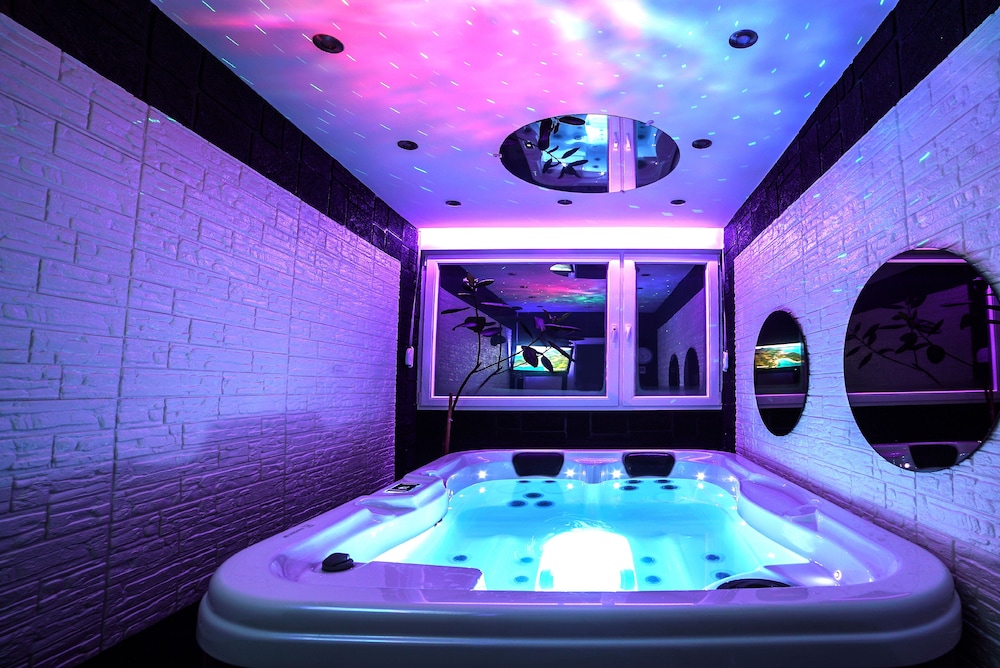 aurora lux spa