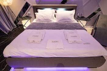 aurora lux spa