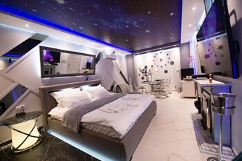 aurora lux spa