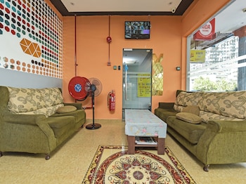 oyo 90703 hotel rim global