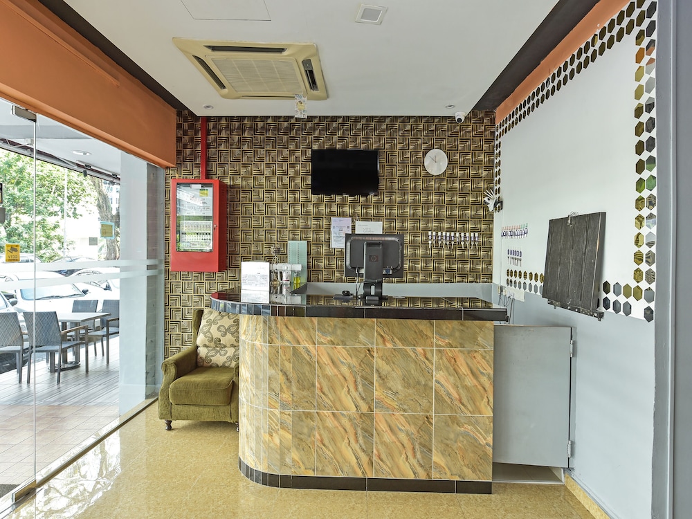 oyo 90703 hotel rim global