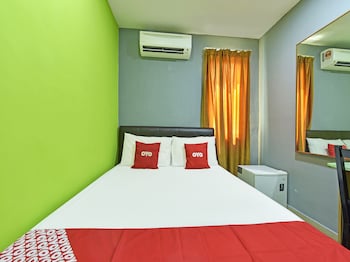 oyo 90703 hotel rim global