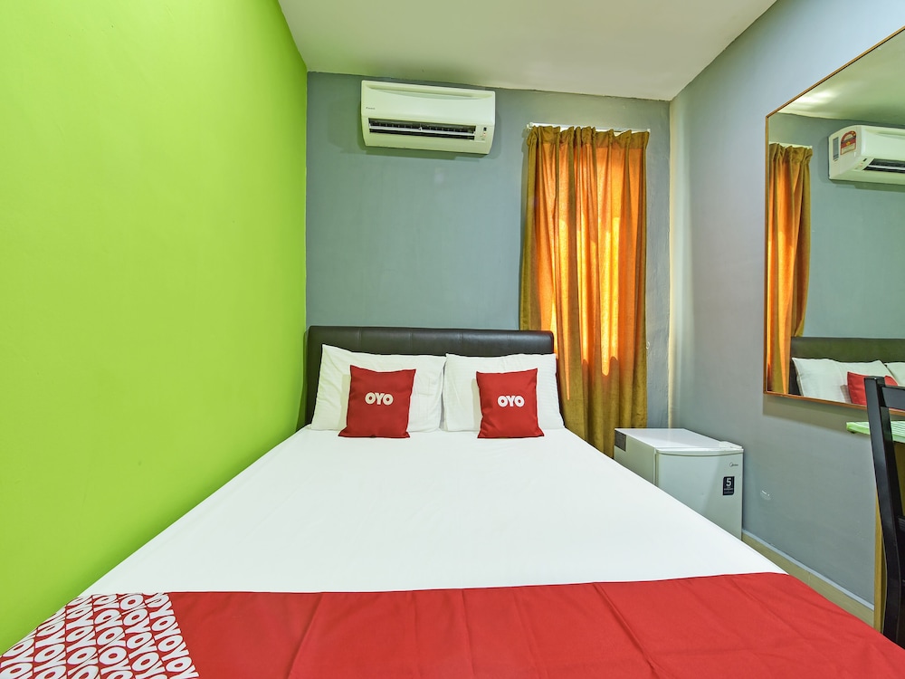oyo 90703 hotel rim global