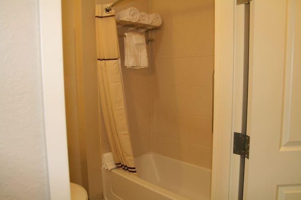 comfort inn and suites