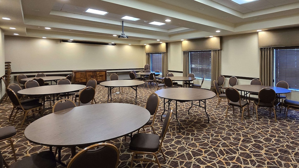 comfort inn and suites