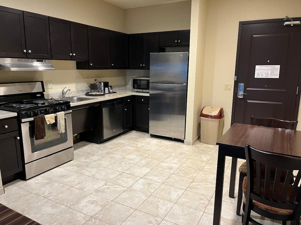 comfort inn and suites