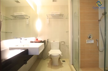 grand artos hotel and convention