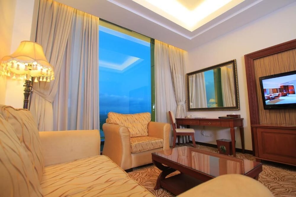 grand artos hotel and convention