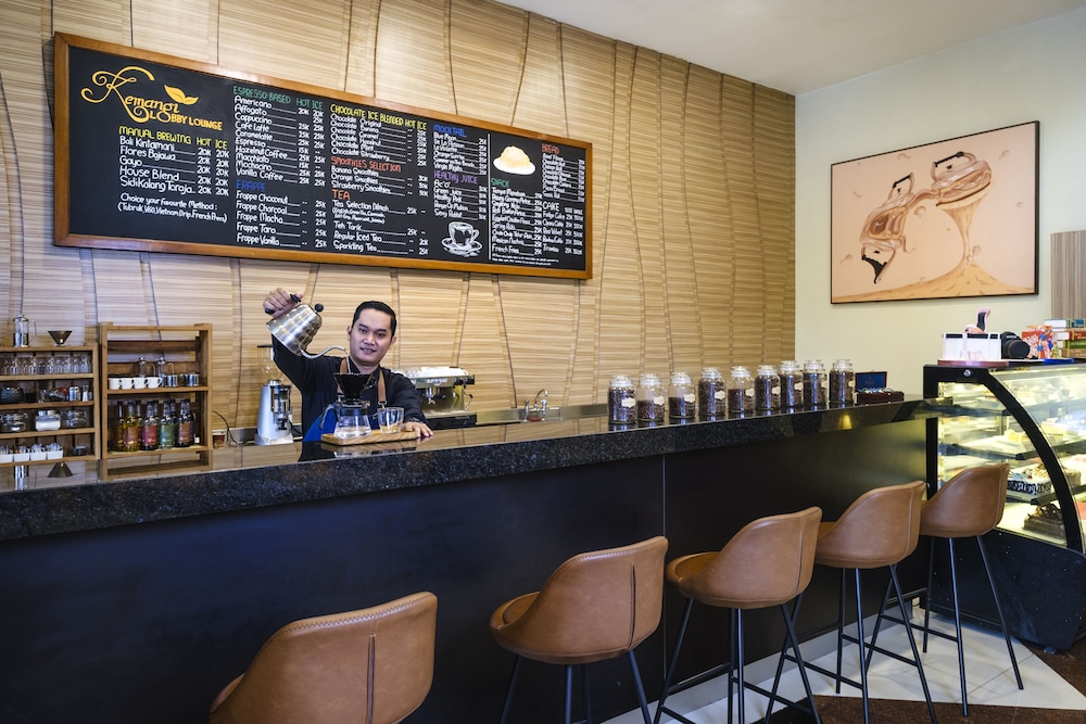 grand artos hotel and convention