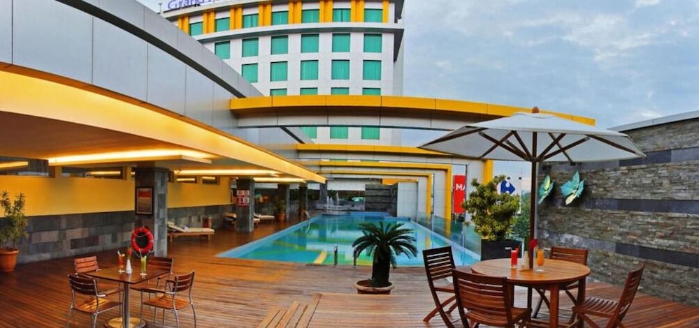 grand artos hotel and convention