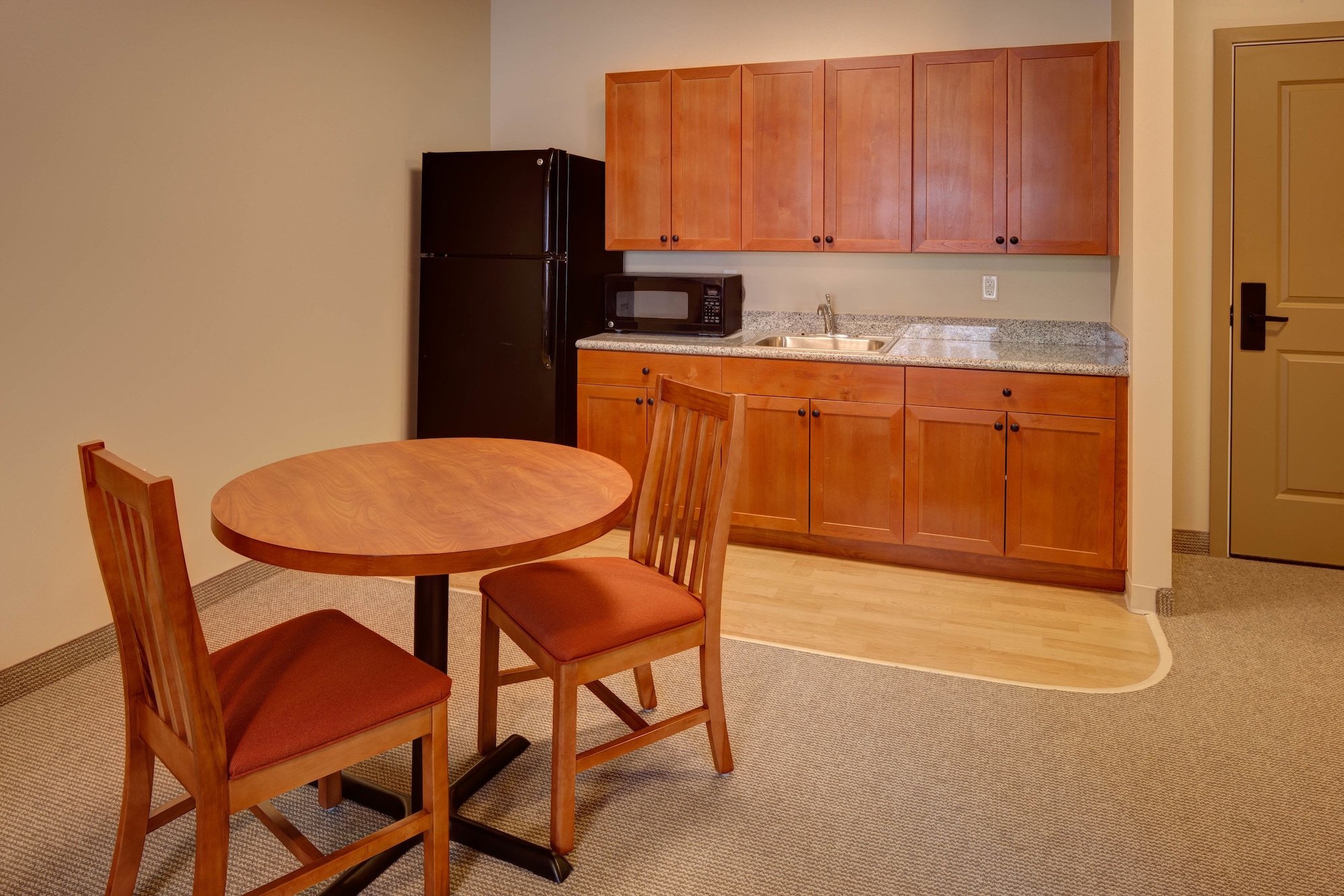 clarion hotel and suites