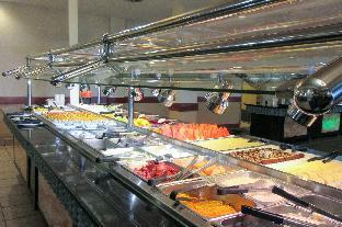 clarion hotel and suites